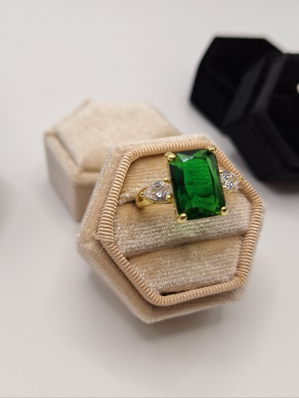 Swarovski Crystal Emerald Cut Green Ring Size 9 Gold Statement Cocktail Ring